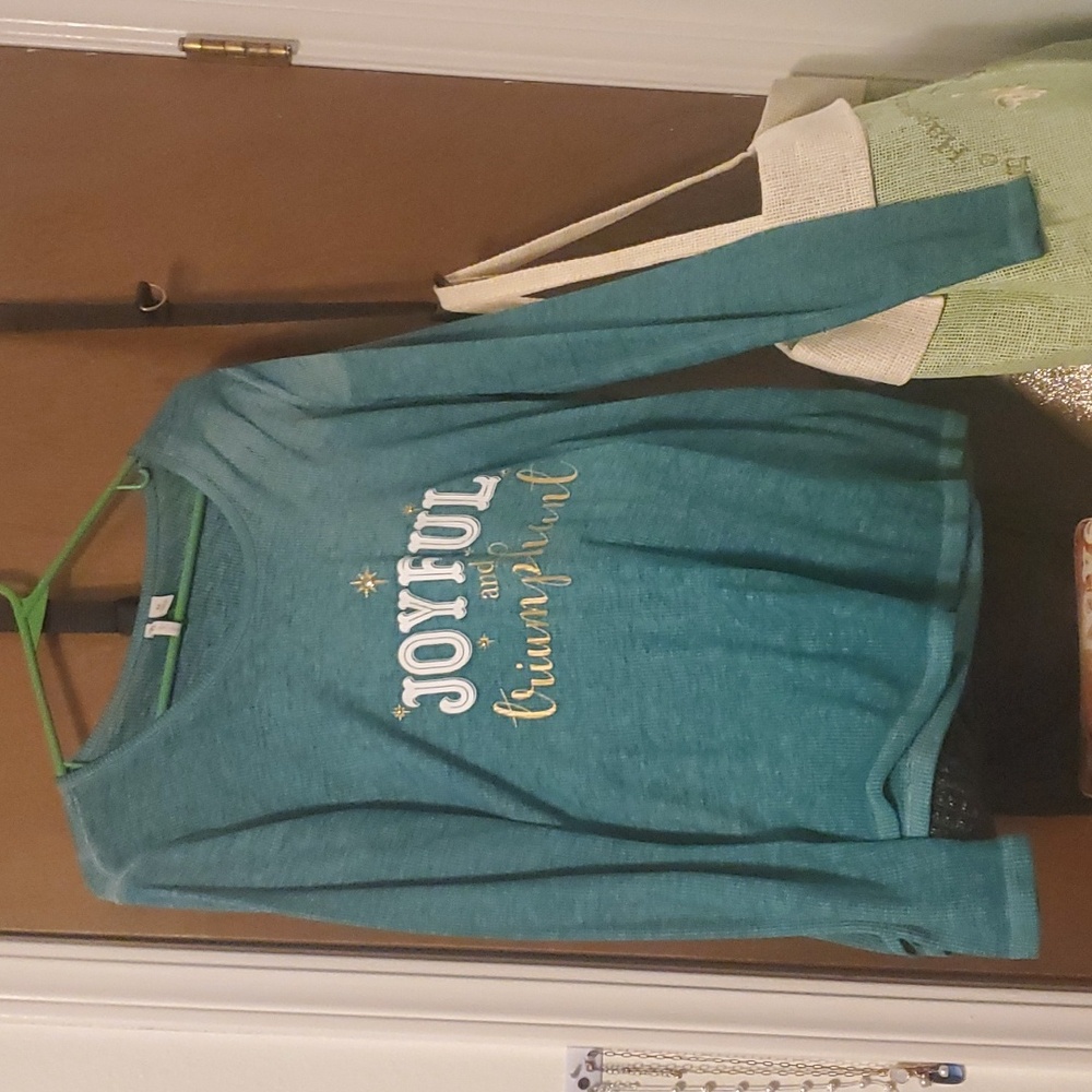 Women's shirt